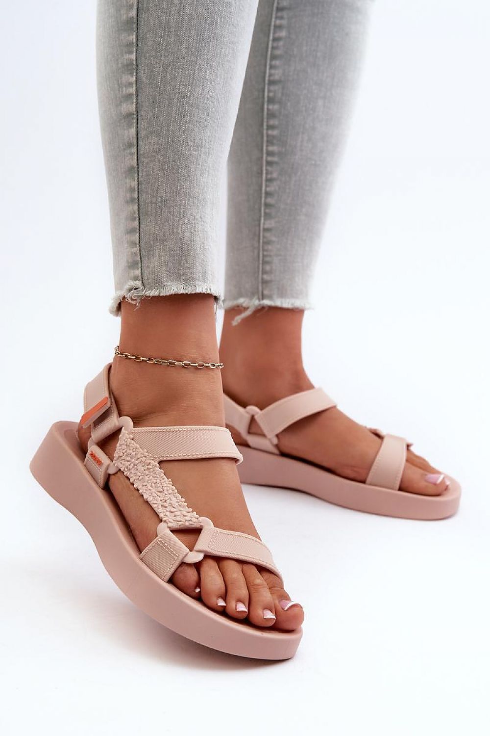 Sandals model 197576